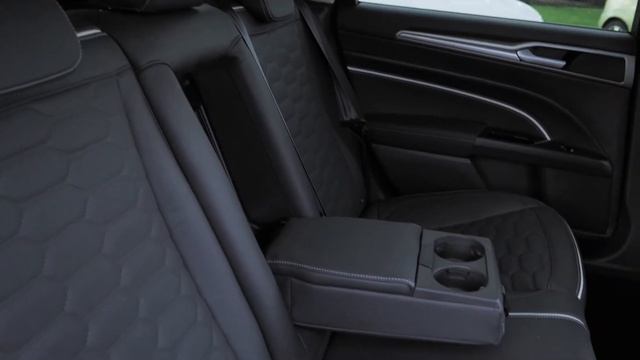 Used Ford Mondeo Vignale Nero 2.0 Tdci 180ps Estate 5dr Powershift Auto Estate смотреть онлайн