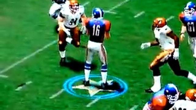 All Pro Football 2K8 - Offensive and Defensive Line Interaction. смотреть онлайн