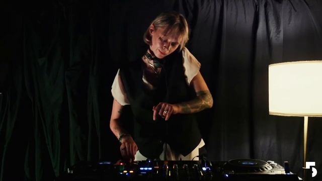 5 букв радио - Sofia Rodina @ Studio 16nov2023 смотреть онлайн