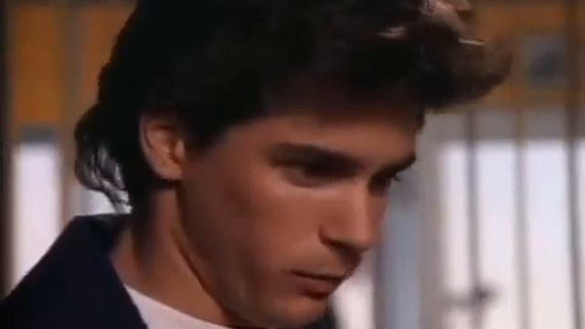 Shauni & Eddie - Shauni comforts Eddie смотреть онлайн