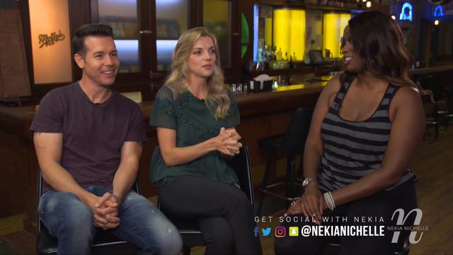 Jon Seda & Kara Killmer Speak On Chicago Fire, PD & Brettonio Romance смотреть онлайн