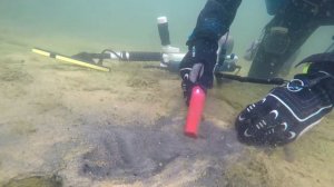 Коп на дне озера. Подводный коп. Золото