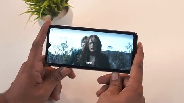 This Samsung Phone Comes Under 50k | Samsung ka Hai to kya hua?? Ft. Galaxy A04s !! смотреть онлайн