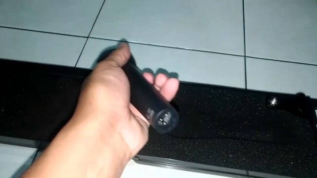 Behringer XM8500 Dynamic Mic Review смотреть онлайн