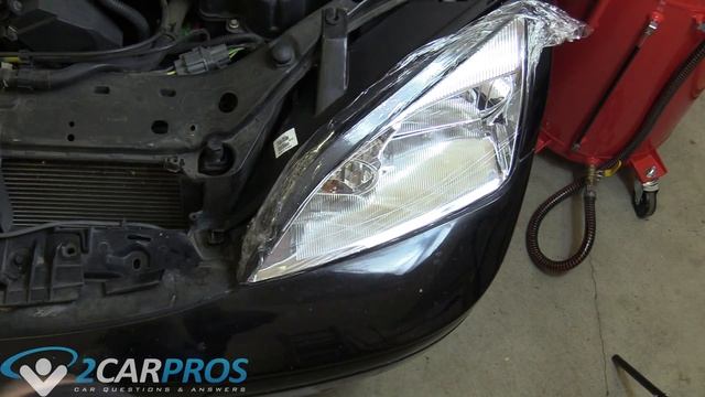 How to Replace Headlight Lens Housing Ford Focus 2000-2007 смотреть онлайн