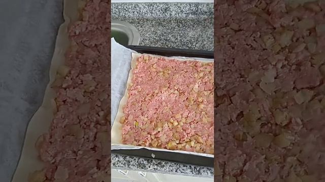 Слоёный пирог с мясом и баклажанами?#простые рецепты#