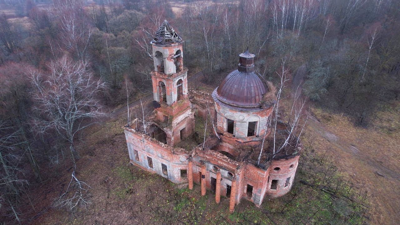 Заброшенная церковь 1812 года. Башмаковка. Аэросъёмка