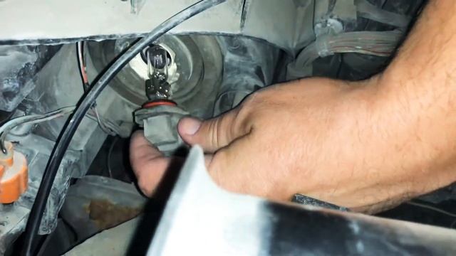 100% способ почистить фару изнутри,без разбора!!! смотреть онлайн