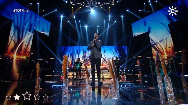Saavedra canta 'Lo saben mis zapatos' en la final de 'Tierra de Talento' смотреть онлайн