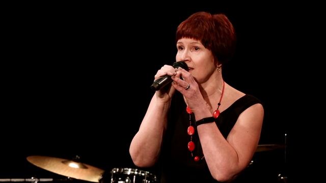 Анна Маракулина «Любовь уставших лебедей» смотреть онлайн