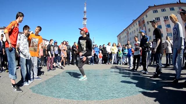 Dance Centre ONLINE / Молодежный Battle смотреть онлайн