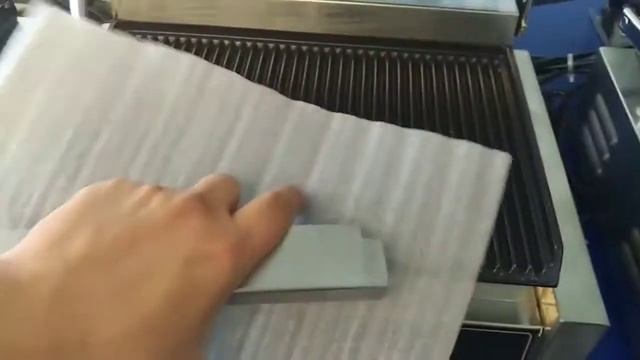 Гриль контактный HURAKAN HKN PE22R смотреть онлайн