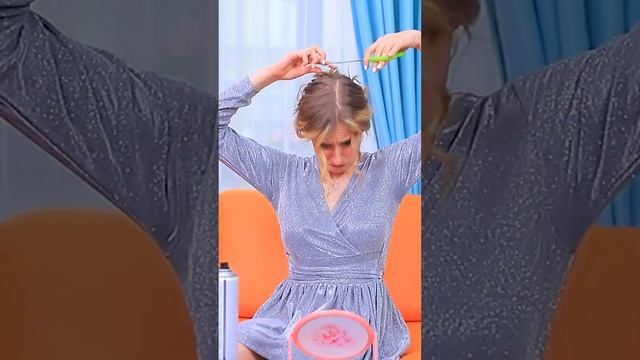 Kогда попросила подстричь пару мм #Shorts #Юмор #Стрижка смотреть онлайн
