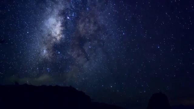 ВИДИО ДЛЯ СНА ЗА 4 МИНУТЫ ЗВЕЗДНОЕ НЕБО смотреть онлайн