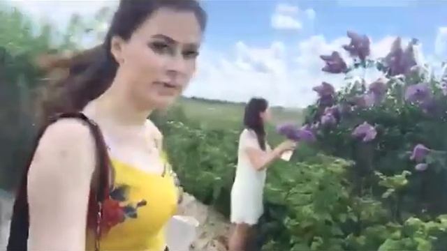 Юля Пушман с Кариной на даче Перископ смотреть онлайн