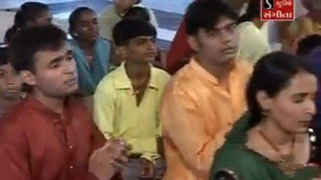 Divine Ganesha Mantra - Om Gang Ganpataye Namah смотреть онлайн