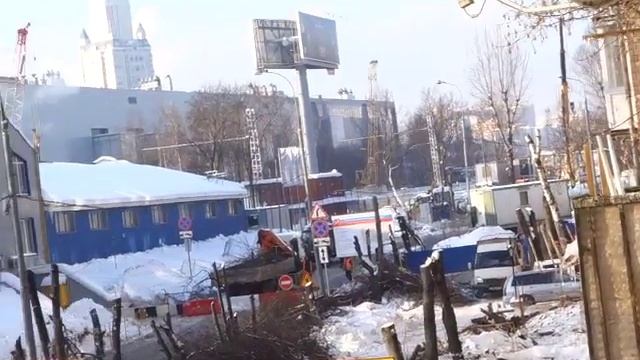 Улица Василисы Кожиной 13.02.2018, пилят деревья. смотреть онлайн