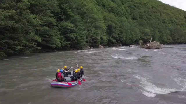 Рафтинг на реке Белая, Адыгея смотреть онлайн