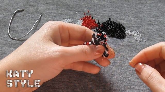 DIY. Новогодняя звезда/игрушка на елку из бисера. Бисероплетение. Мастер класс. смотреть онлайн