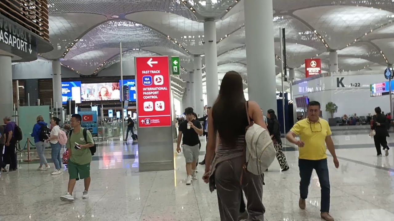 Аэропорт Стамбула Новый. Вылет смотреть онлайн