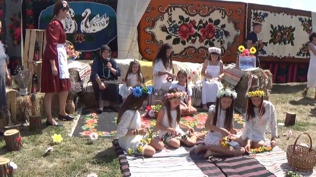 Десятый фестиваль национального ковра «Gagauz kilimneri - 2023» прошёл в селе Гайдар, 26 августа. смотреть онлайн