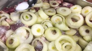 Очень сочный Шашлык из свинины  Как замариновать шашлык с уксусом