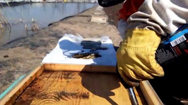 Весенние работы на пасеке. Чистка доньев смотреть онлайн