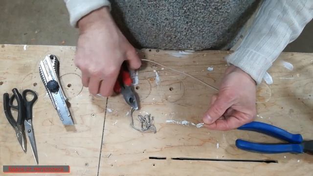 Брудер своими руками. Брудер для цыплят. Монтаж электрики.