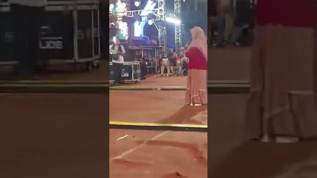 Merinding, padahal baru latihan, Ning Majadah PP Tambak Beras cucu KH Ali Marzuki Langitan, 1Abad N смотреть онлайн
