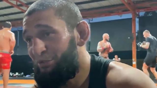 Конор устроил жесткую перепалку с Тайсоном Фьюри! / Хамзат Чимаев про Рахмонова! / Порье про Колби! смотреть онлайн