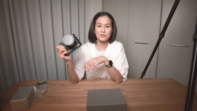 【 LEICA Q2】買ったので開封しながら雑談。購入したアクセサリーも紹介。I bought the LEICA Q2. Unboxing and chatting. 【Eng Sub】 смотреть онлайн