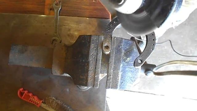 Нашли старую подкову?Чистим и вешаем дома на счастье !!!Horseshoe For Luck