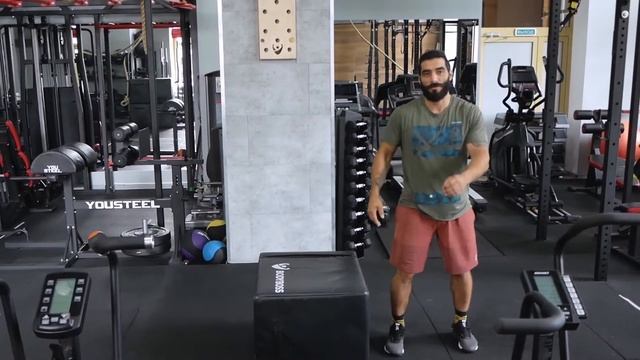 BJO (Box Jump Over) Прыжки через коробку. смотреть онлайн