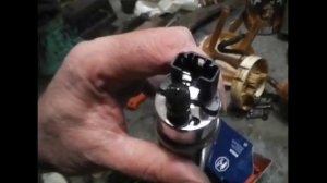 поменял сам топливный насос на МАЗДА ДЕМИО