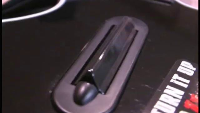 CGRHD reviews GUITAR HERO 3 CONTROLLER, Wireless Xbox 360 смотреть онлайн