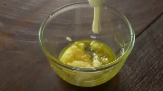 Вы можете приготовить круглую пиццу с хлебом для сэндвичей Пицца Галби со вкусом чеснока смотреть онлайн