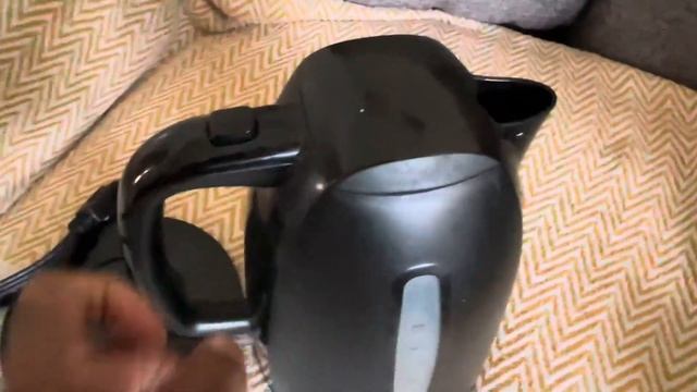 BLACK+DECKER KE1500B 1.7L Rapid Boil Electric Cordless Kettle Review смотреть онлайн