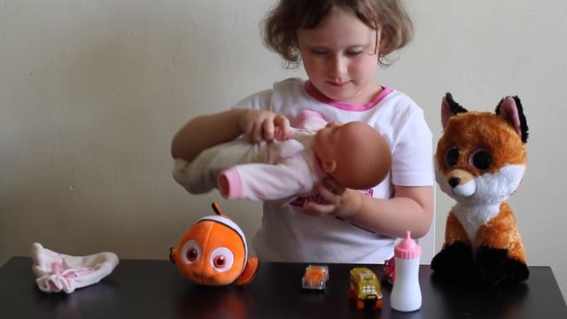 ОТКРЫВАЕМ НОВЫЕ ИГРУШКИ! Куклу машинки лисица и малыш Немо. Open toy's VLOG! смотреть онлайн