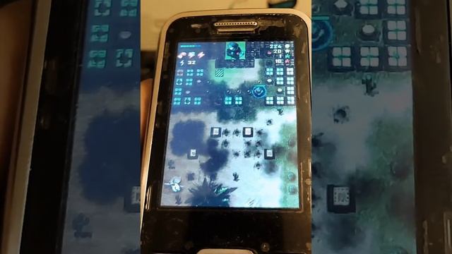 Танчики Про java: миссия 17, прохождение на старом кнопочном Samsung c3322i смотреть онлайн
