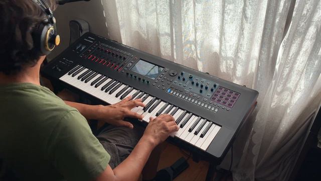 Roland Fantom - Juno Poly Stack - Jam смотреть онлайн