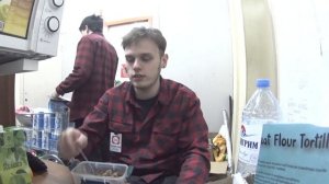 РАБОЧИЙ ДЕНЬ В КРАСНОЕ И БЕЛОЕ