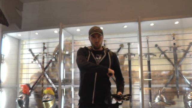 Крепление ножа под мышкой на оперативной кобуре (портупее) смотреть онлайн