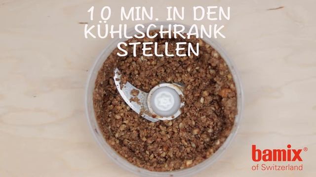 ZWETSCHGEN-CRUMBLE mit bamix® of Switzerland смотреть онлайн
