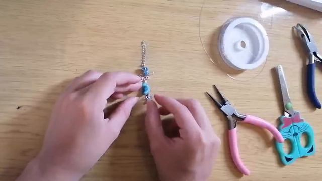 УКРАШЕНИЯ ИЗ ПРОВОЛОКИ И КАМНЕЙ СВОИМИ РУКАМИ/#браслет своими руками смотреть онлайн