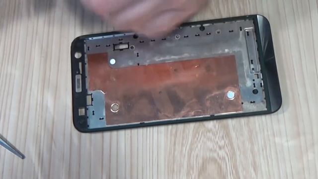 Asus ZenFone 2 Laser (ZE550KL)замена дисплейного модуля,разборка,ремонт!!! смотреть онлайн