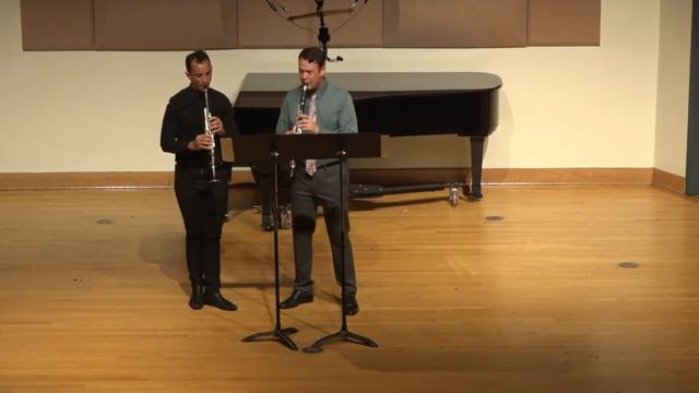 Suite for Two Clarinets by Alan Frank смотреть онлайн