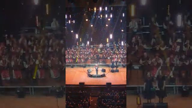 Олег Скрипка та НАОНІ - Весна смотреть онлайн