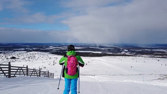 КАТАЕМСЯ НА ЛЫЖАХ В ЛАПЛАНДИИ, 2019 | Она, Он и Дом смотреть онлайн