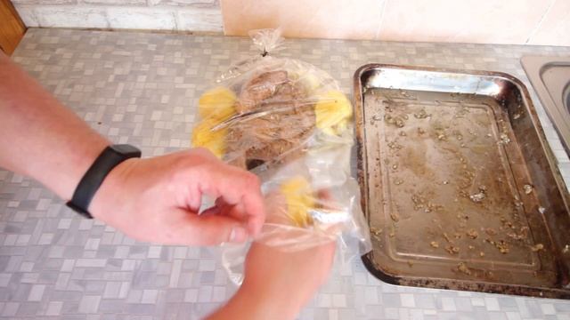 Глухарь запечённый с картошкой в духовке смотреть онлайн