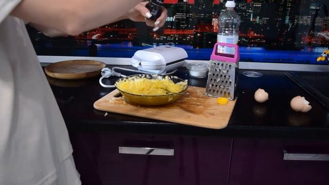 Сделала вафли ИЗ КАРТОШКИ! Обзор вафельницы для бельгийских вафель Kitfort КТ-1641. Рецепт вафель смотреть онлайн